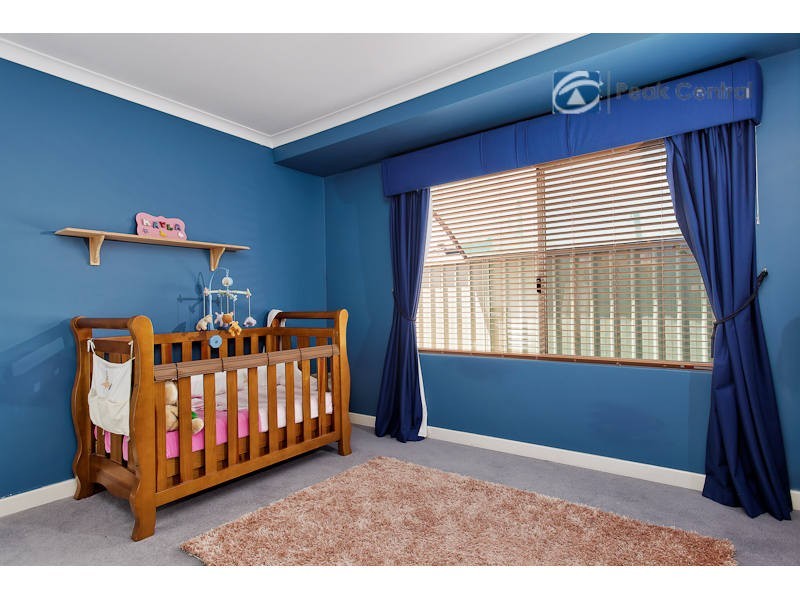 10 Calder Way, Atwell WA 6164