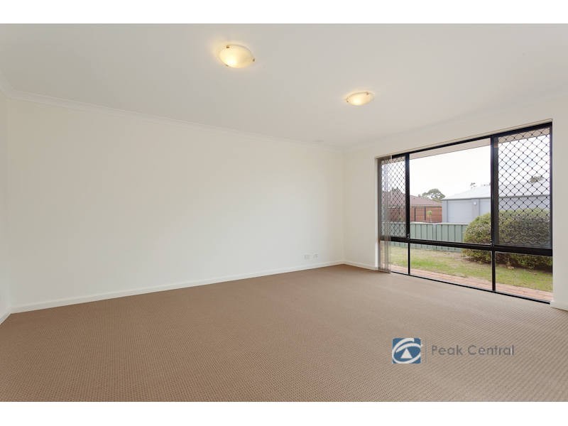 1 Jerrat Mews, Atwell WA 6164