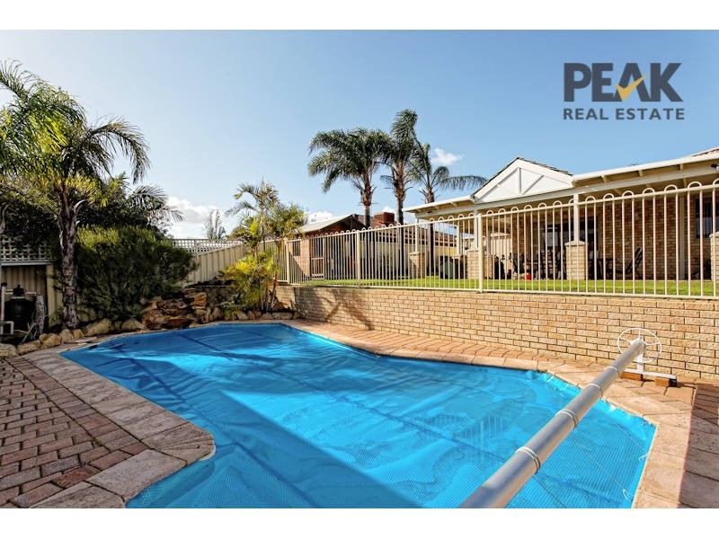 11 Tulipwood Place, South Lake WA 6164