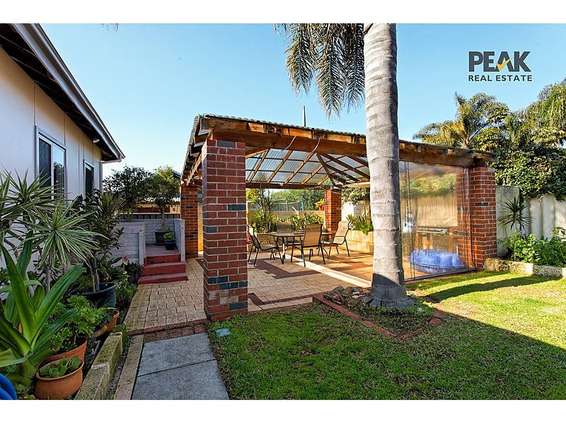 38 Lamond Street, Melville WA 6156