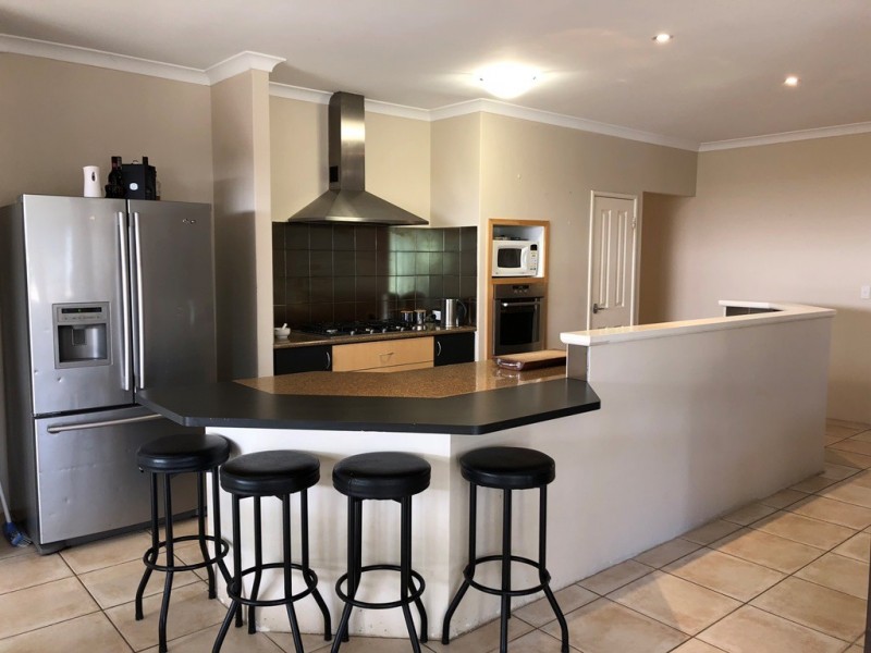 10 Aurora Drive, Atwell WA 6164