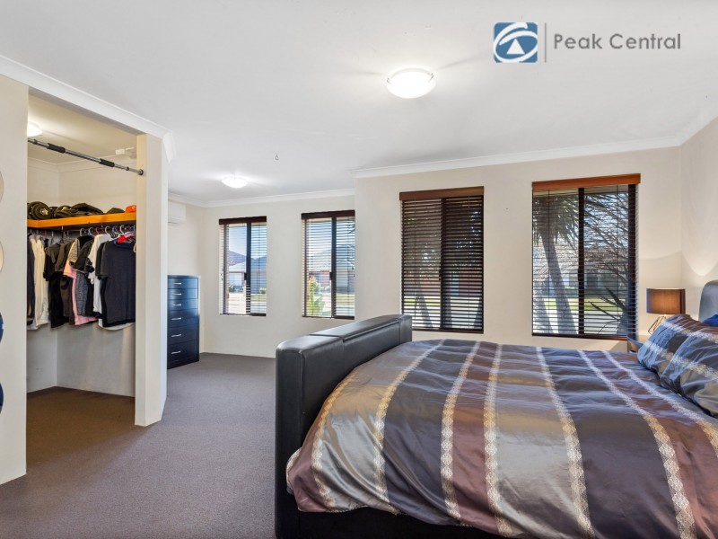 10 Aurora Drive, Atwell WA 6164