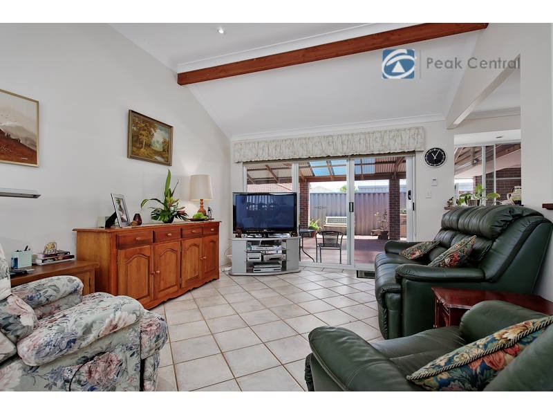 3 Jenkin Mews, Atwell WA 6164