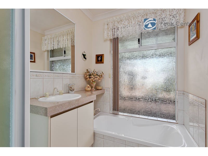 3 Jenkin Mews, Atwell WA 6164