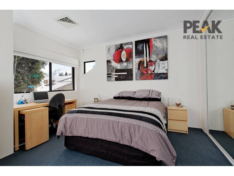 6a Nairn Road, Applecross WA 6153