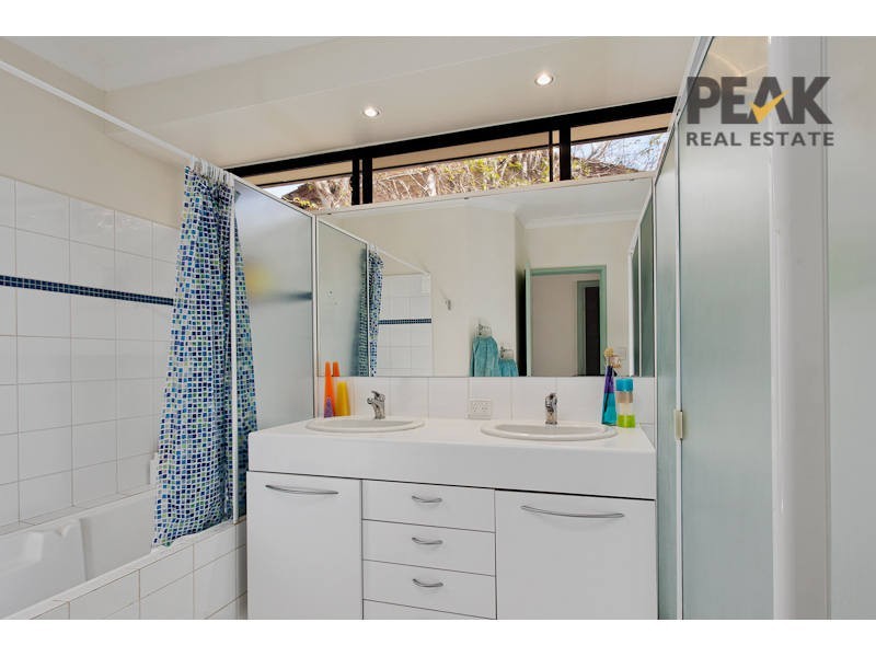 6a Nairn Road, Applecross WA 6153