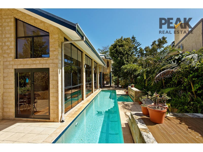 6a Nairn Road, Applecross WA 6153