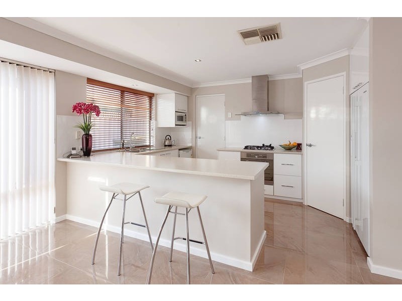 14 Cranshaw Mews, Atwell WA 6164