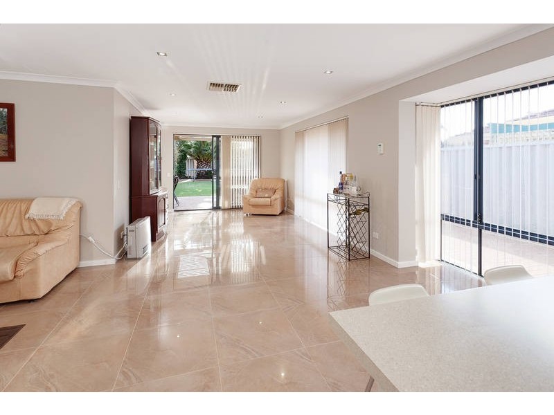 14 Cranshaw Mews, Atwell WA 6164