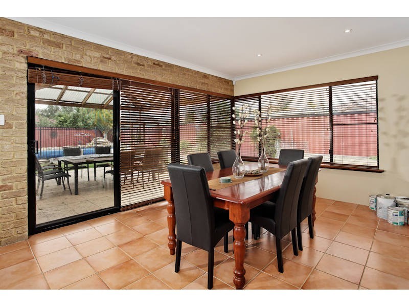 13 Oaten Retreat, Atwell WA 6164