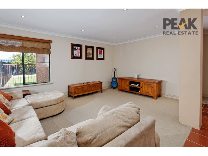 40 Sylvan Crescent, Leeming WA 6149