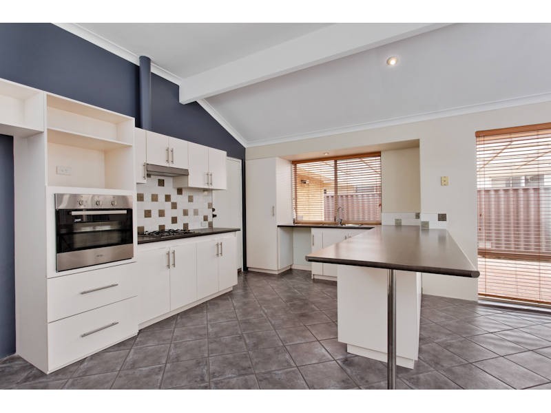 92 Lydon Blvd, Atwell WA 6164