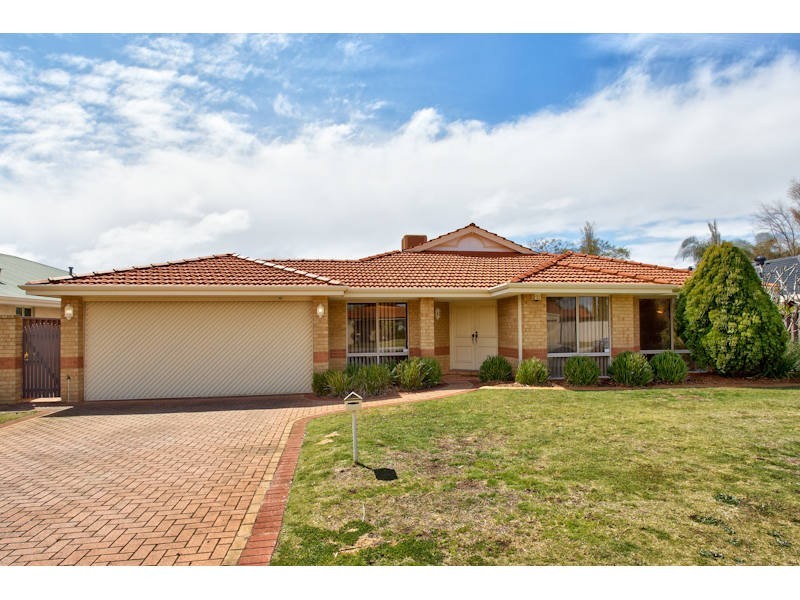 92 Lydon Blvd, Atwell WA 6164