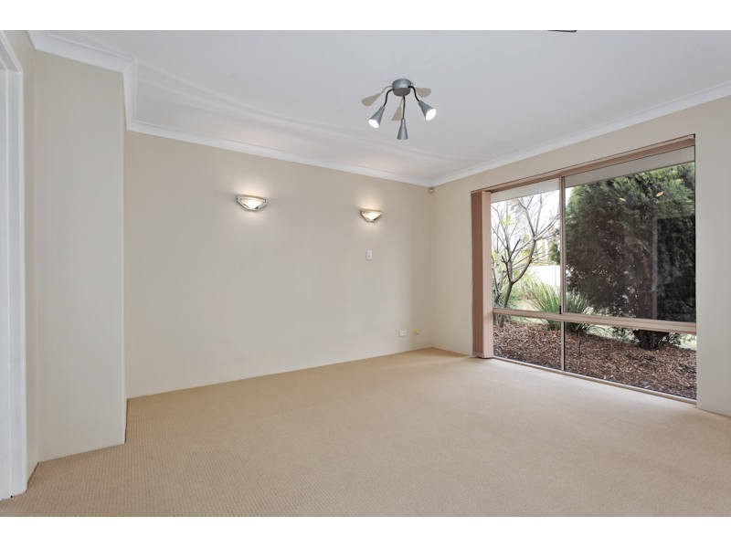 92 Lydon Blvd, Atwell WA 6164