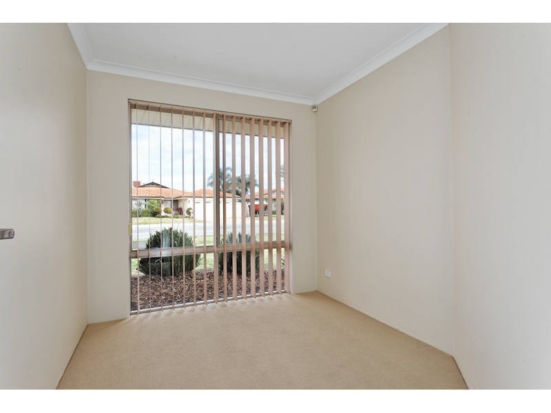 92 Lydon Blvd, Atwell WA 6164