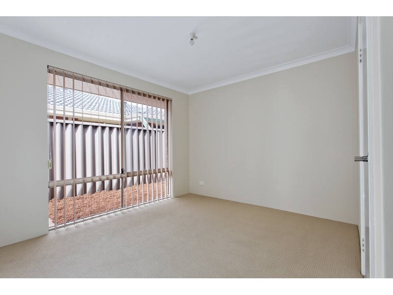 92 Lydon Blvd, Atwell WA 6164