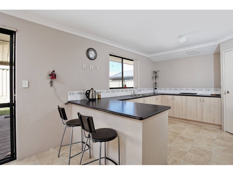 16 Koomba Rise, Bertram WA 6167