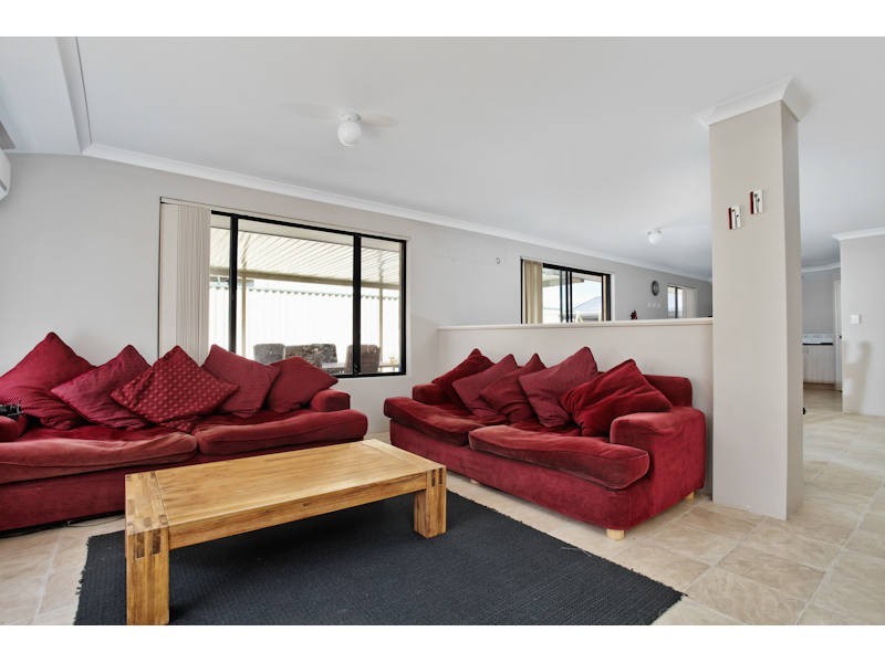 16 Koomba Rise, Bertram WA 6167