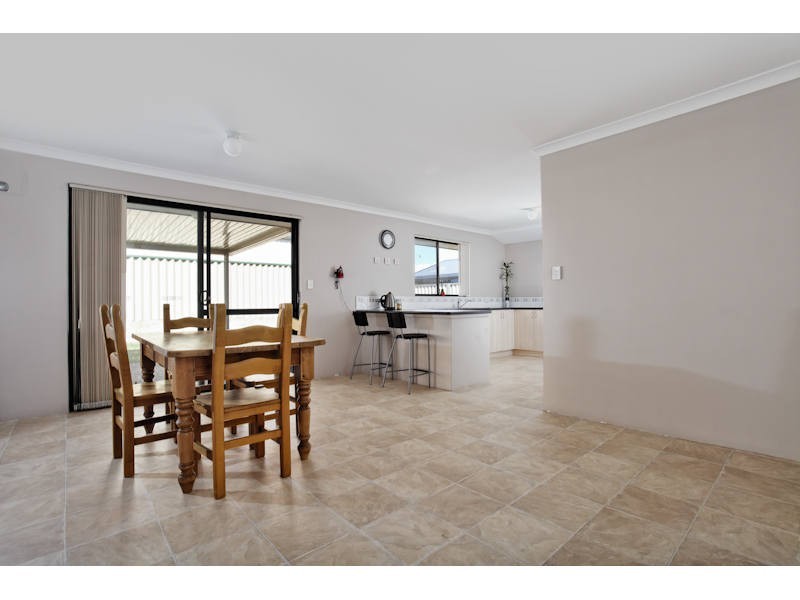 16 Koomba Rise, Bertram WA 6167