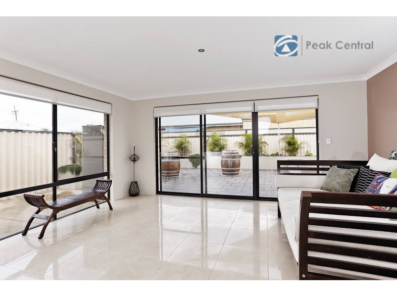 7 Giverny Gardens, Aubin Grove WA 6164