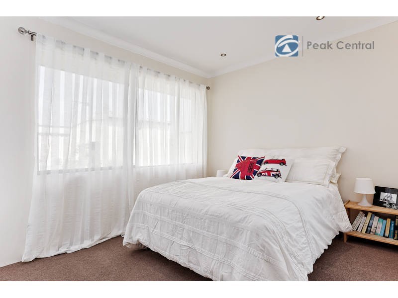 7 Giverny Gardens, Aubin Grove WA 6164