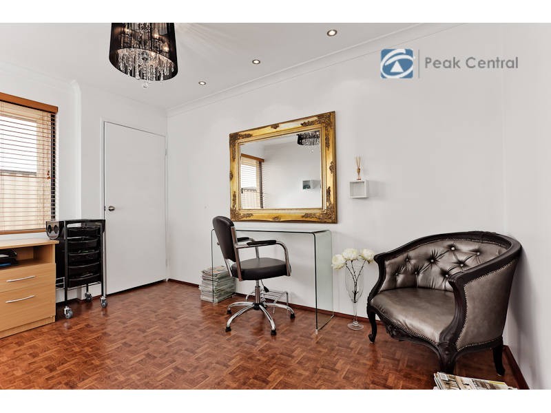 7 Giverny Gardens, Aubin Grove WA 6164