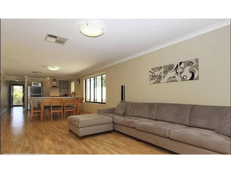 144 Lyon Road, Aubin Grove WA 6164