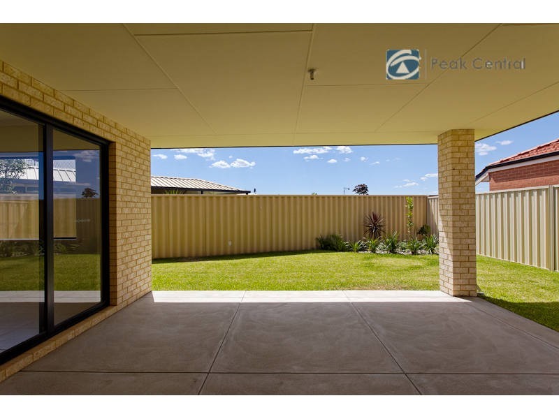 22a Halcyon Way, Atwell WA 6164