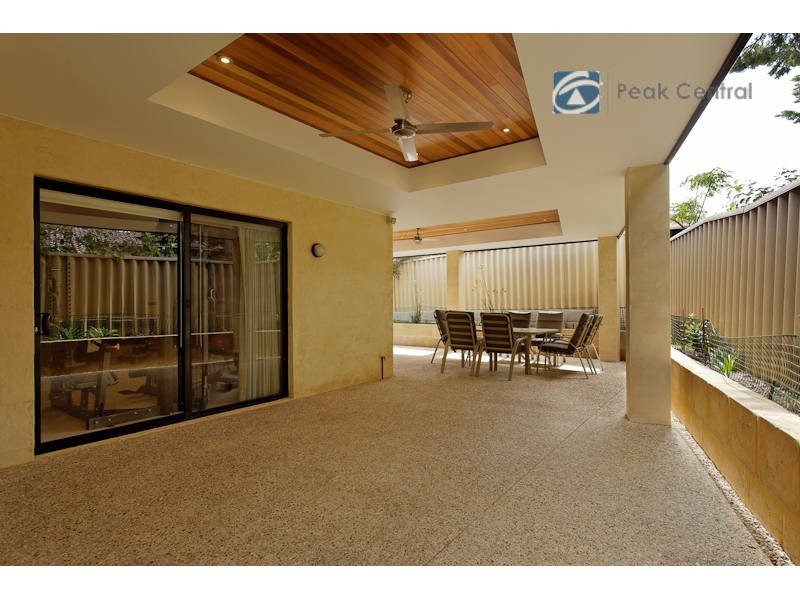 6b Sicklemore Street, Booragoon WA 6154