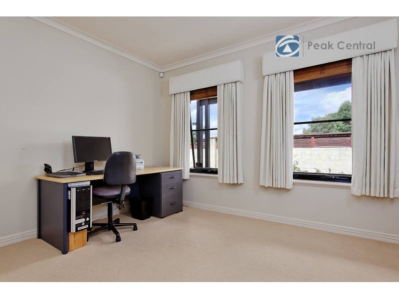 6b Sicklemore Street, Booragoon WA 6154