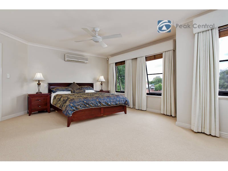 6b Sicklemore Street, Booragoon WA 6154