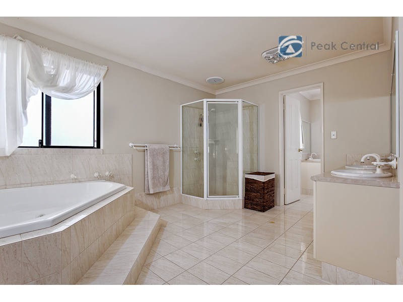 6b Sicklemore Street, Booragoon WA 6154