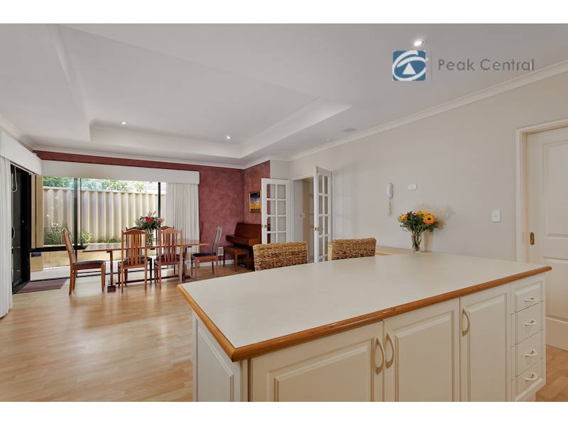 6b Sicklemore Street, Booragoon WA 6154