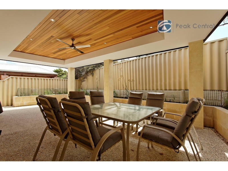 6b Sicklemore Street, Booragoon WA 6154
