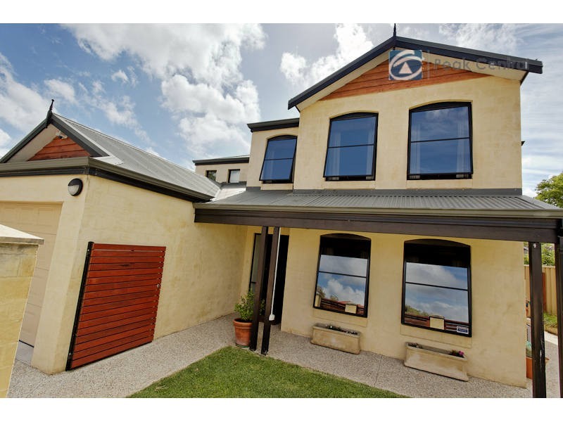 6b Sicklemore Street, Booragoon WA 6154