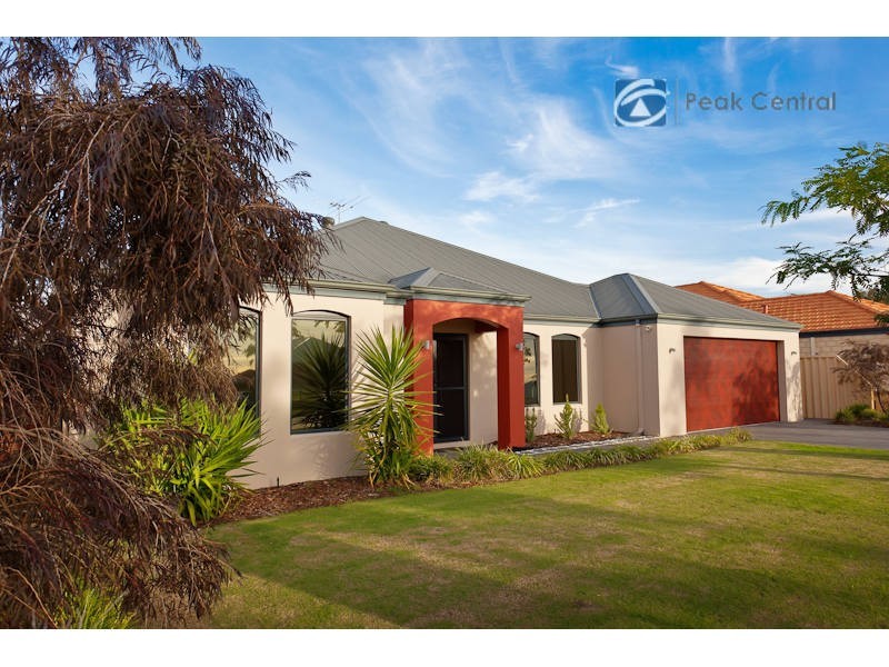 8 Tranquil Gardens, Atwell WA 6164