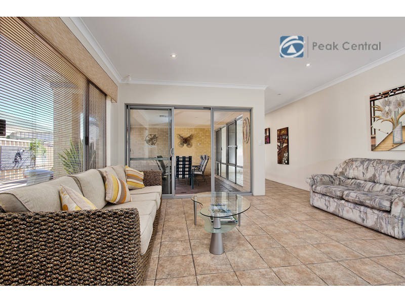 34 Sanguine Way, Atwell WA 6164