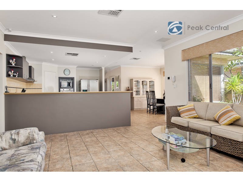 34 Sanguine Way, Atwell WA 6164
