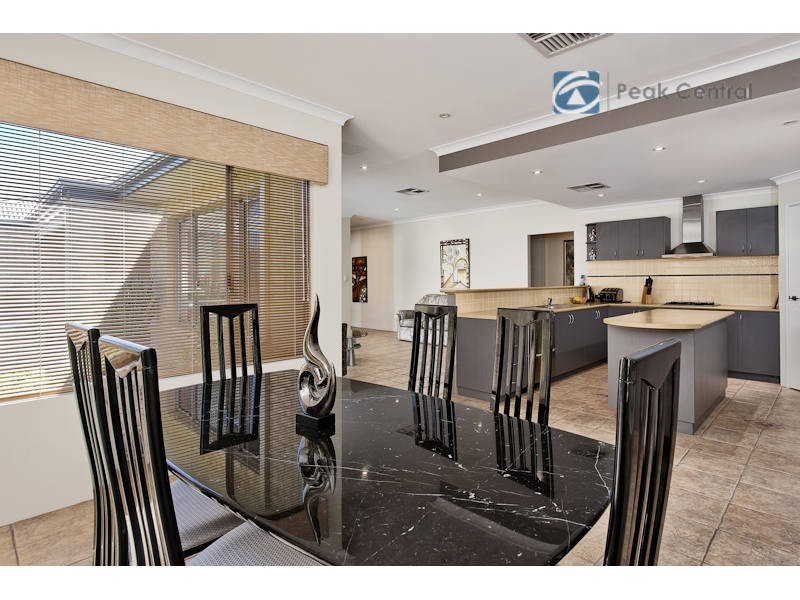 34 Sanguine Way, Atwell WA 6164