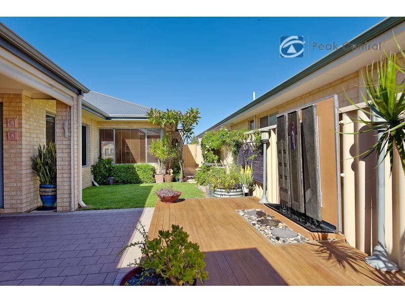 34 Sanguine Way, Atwell WA 6164
