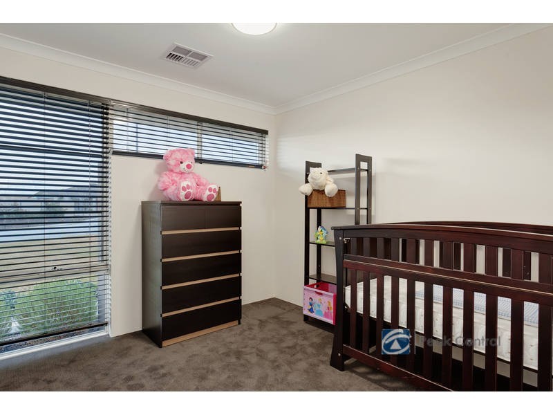 6 Wisely Court, Aubin Grove WA 6164