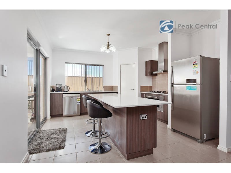 8 Descanso Loop, Aubin Grove WA 6164