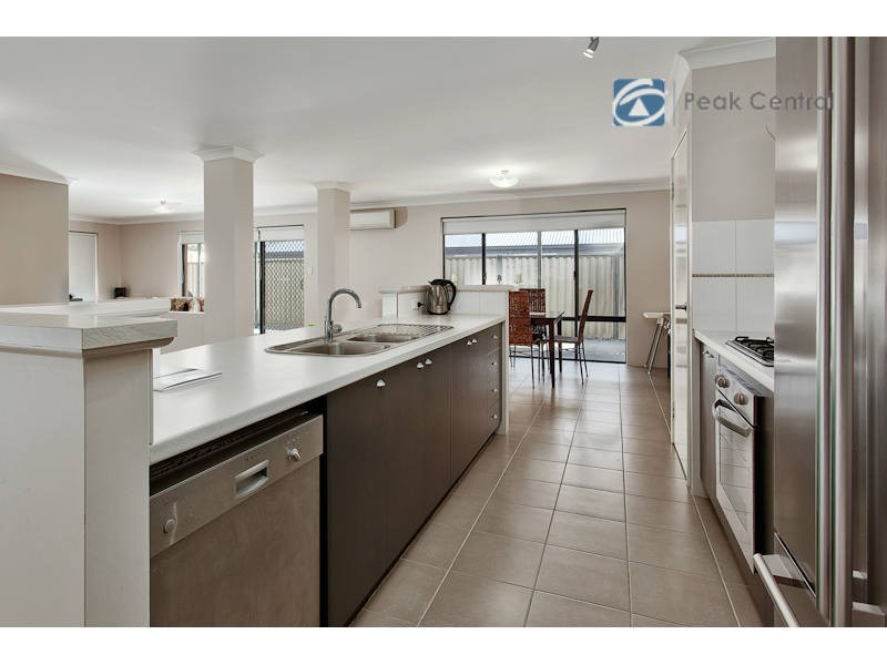 29 Kesiya Turn, Aubin Grove WA 6164