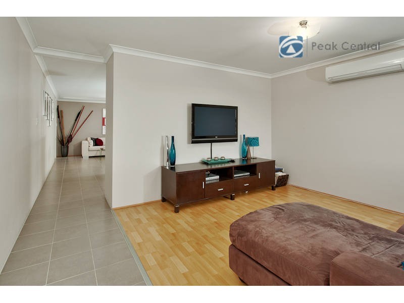 29 Kesiya Turn, Aubin Grove WA 6164