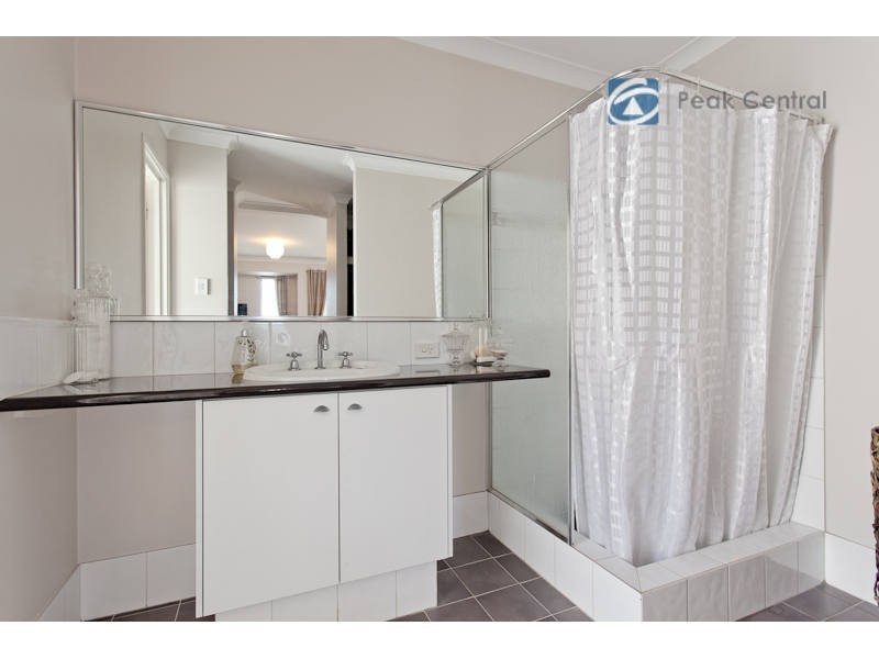 29 Kesiya Turn, Aubin Grove WA 6164