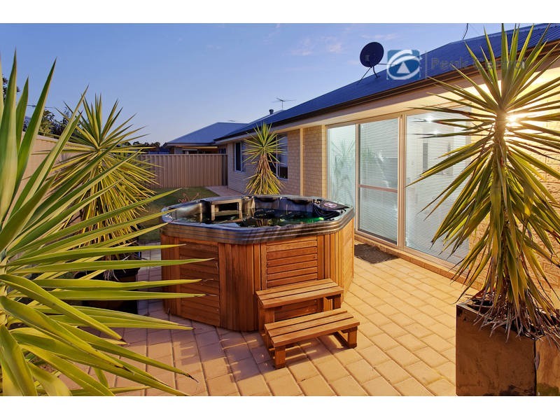 12 Neroli Link, Atwell WA 6164