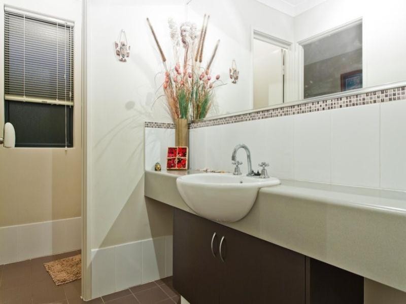 42 Blue Mountain Circuit, Aubin Grove WA 6164