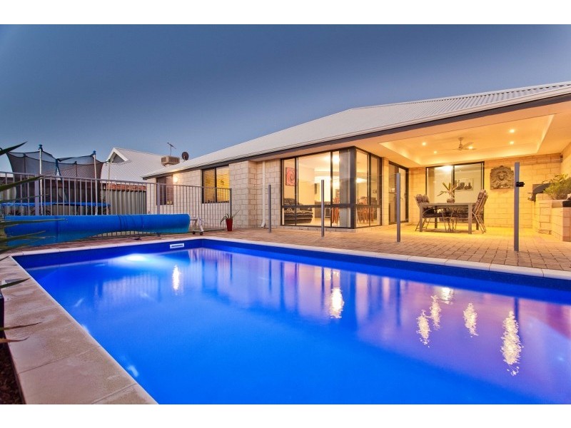 42 Blue Mountain Circuit, Aubin Grove WA 6164