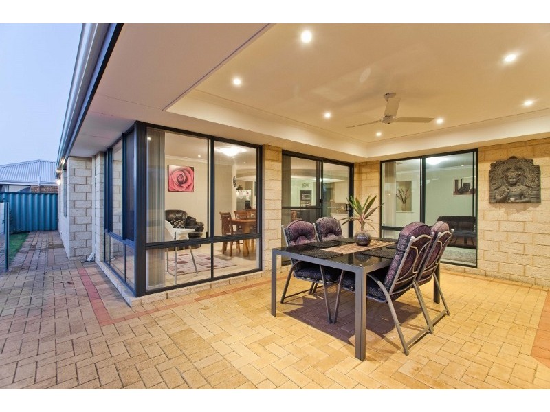 42 Blue Mountain Circuit, Aubin Grove WA 6164