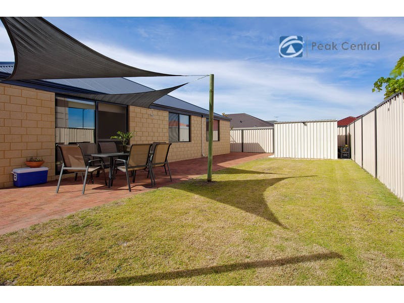 8 Giverny Gardens, Aubin Grove WA 6164